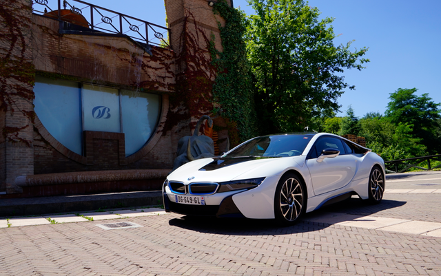 BMW_i8_white