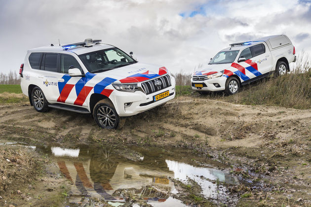 04-Toyota-terreinwagens-voor-Nationale-Politie