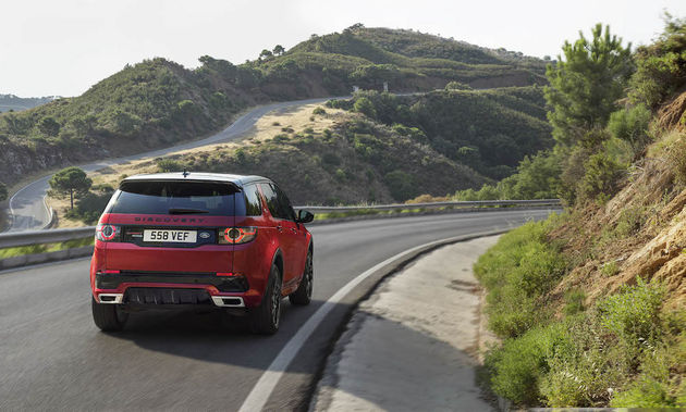 06-Land-Rover-Discovery-Sport