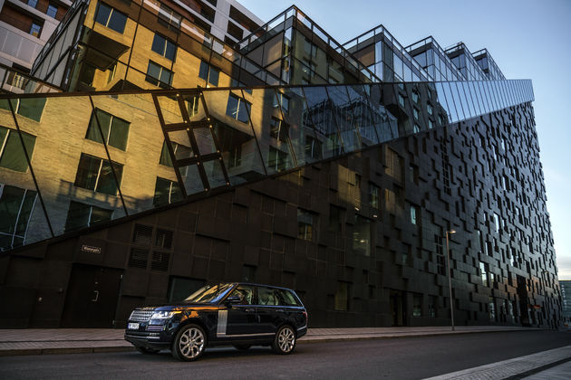 1-Range-Rover-Jonas-Bendiksen