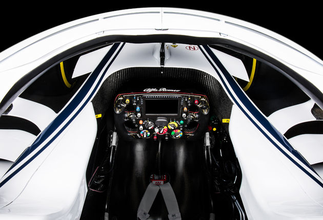 180220_Alfa_Romeo_Close_Up_Cockpit_Top