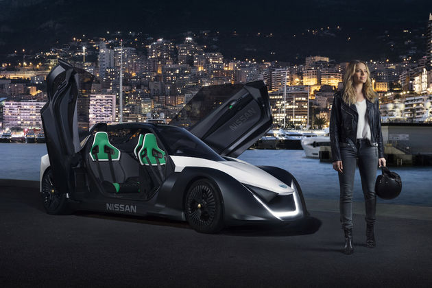 Nissan BladeGlider en Margot Robbie