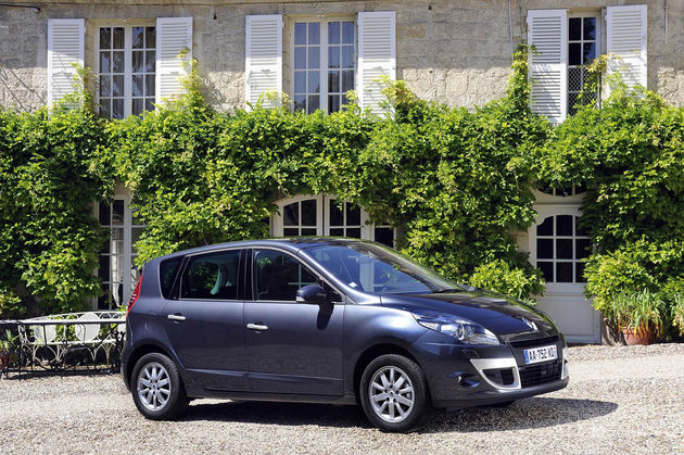 3-Renault-Scenic