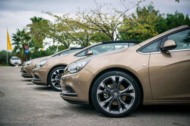 Opel Cascada Cabrio 2.0 BiTurbo CDTI