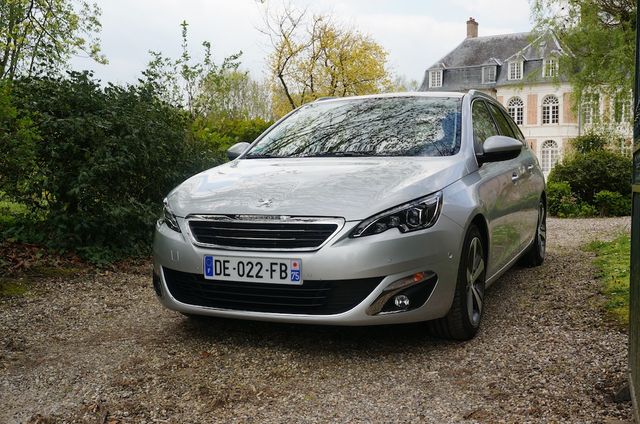 Peugeot_308_SW_2