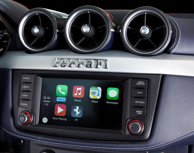 Apple Carplay in de nieuwe Ferrari FF