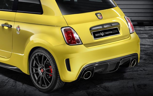 Abarth-695-Biposto-Record-05