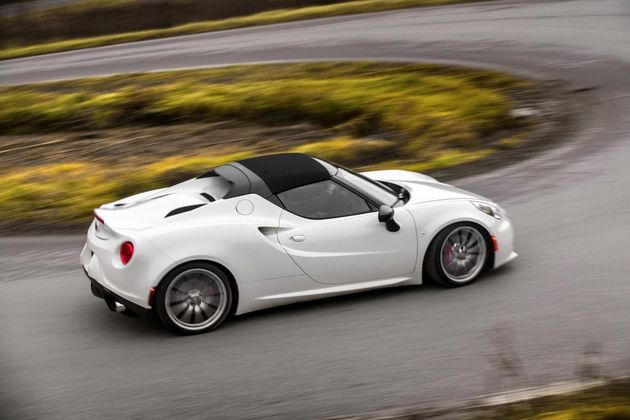 Alfa_4C_Carbon_dak