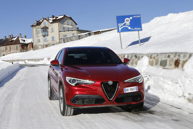 Alfa_Romeo_Stelvio_Stelvio_Pass (14)