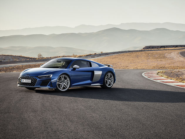 <i>De Audi R8 Coupu00e9 op het circuit.</i>