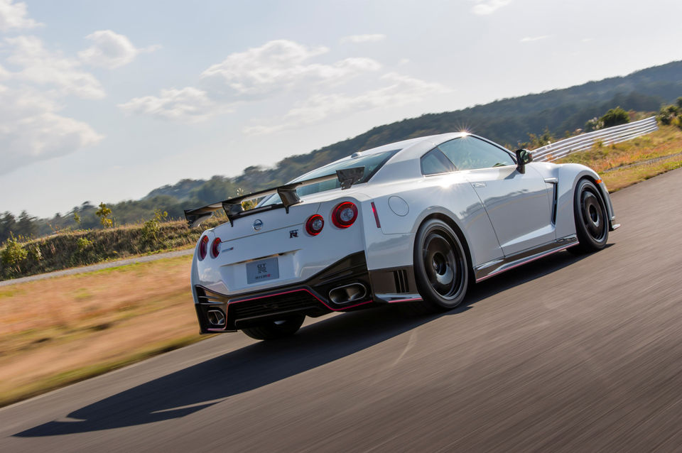 03_Nissan_primeur_GT-R_Nismo_in_Geneve