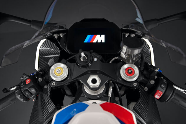 BMW_M_1000_RR_Cockpit