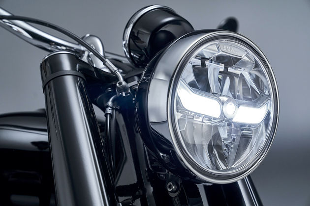 Bmw_R_18_headlight