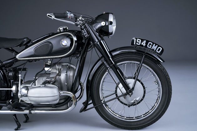 Bmw_R_5_front_wheel