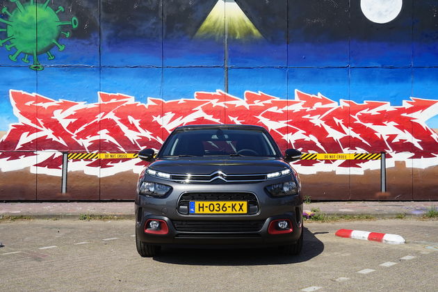 Citroen_C4_Cactus_Front_grafitti