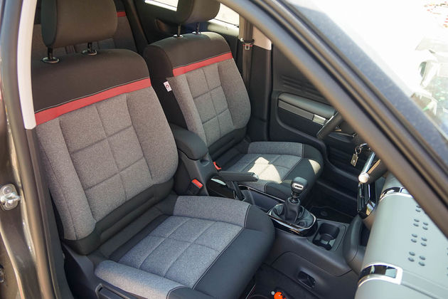 Citroen_C4_Cactus_seats_