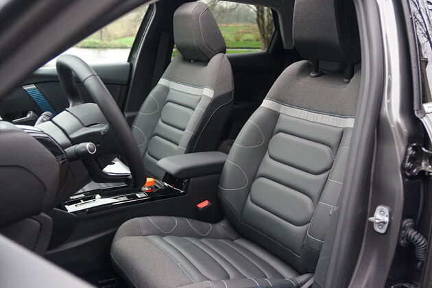 Citroen_C4_Seats