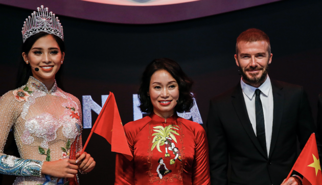 Het nieuwe Vietnamese merk Vinfast steelt de show Parijs met David Beckham