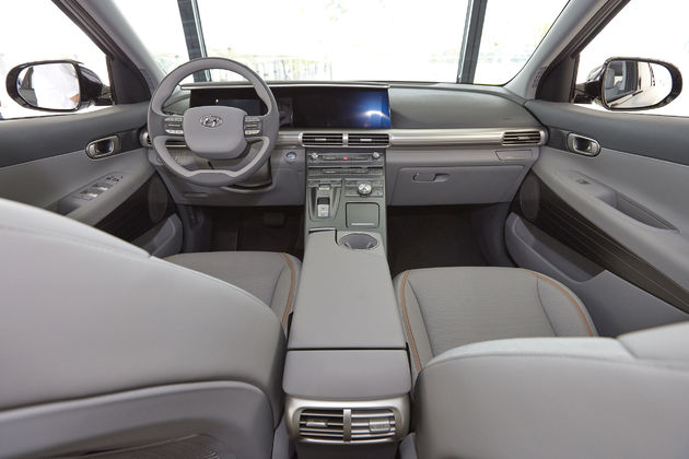 Hyundai-Motors-Next-Gen-Fuel-Cell-SUV-7