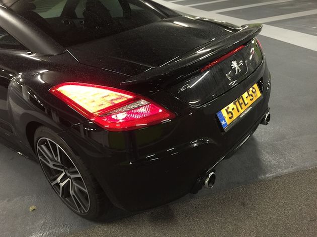 Peugeot_RCZ_R