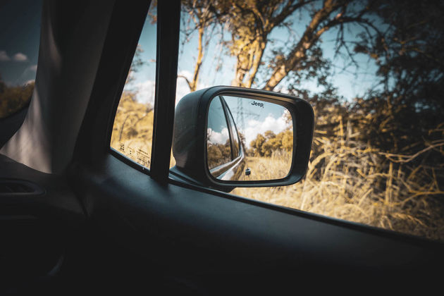 Jeep_Renegade_Mirror