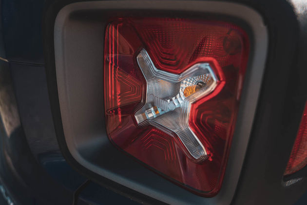 Jeep_Renegade_Taillights