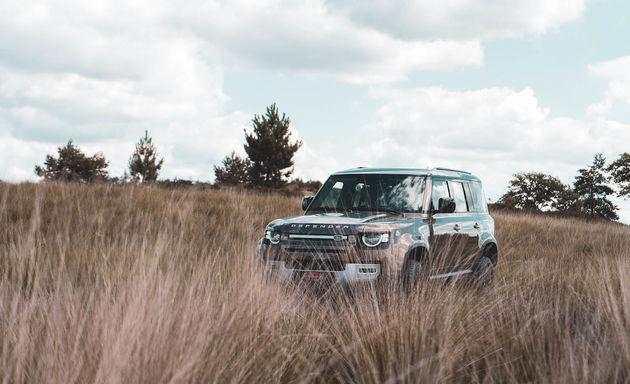 Land_Rover_Defender_Slope