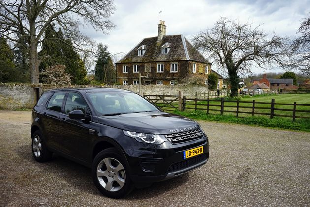 Land Rover Discovery Sport -8- CarRepublic - Wouter Spanjaart