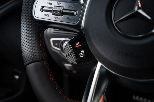 mercedes-amg_glc_43_Steeringwheel_settings