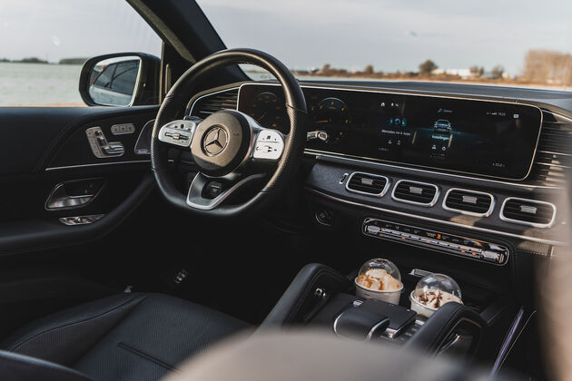 mercedes-benz_gle_400d_interior