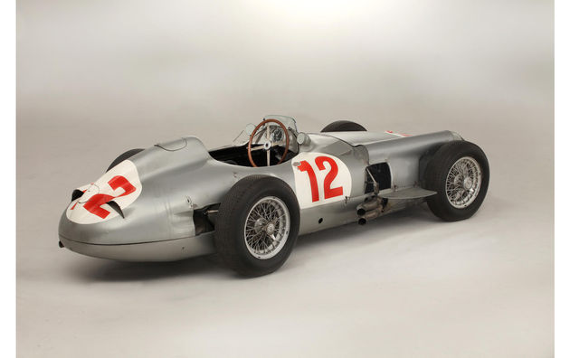 Mercedes Fangio - 17