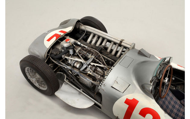 Mercedes Fangio - 22