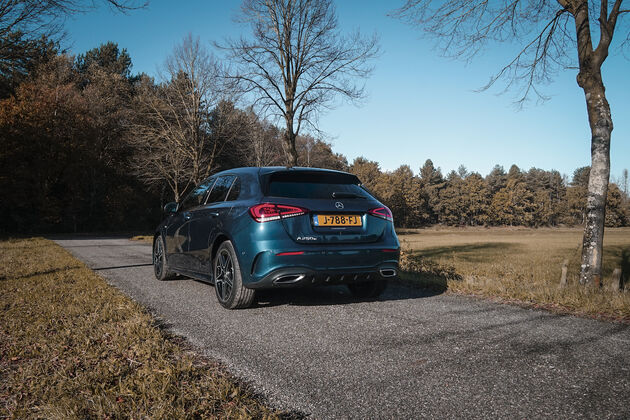 mercedesbenz-a250e-back