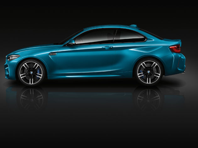 new-bmw-m2-side