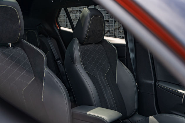 Peugeot_2008_Seats