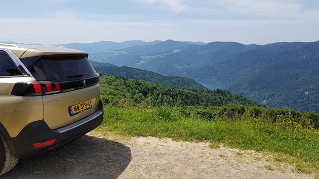 Peugeot 5008 ontmoeting met de Col du Grand Ballon