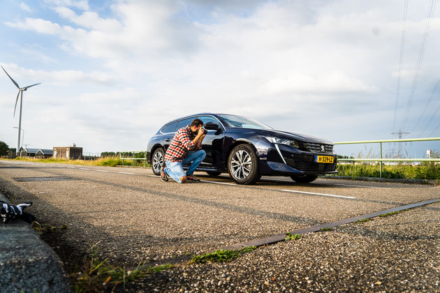 Peugeot_508_SW_Hybrid_front