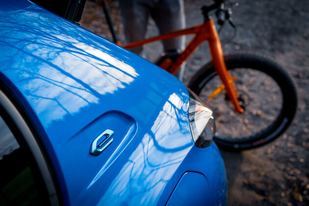 peugeot-e208-Badge