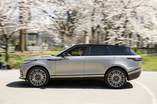 range-rover-velar-driving