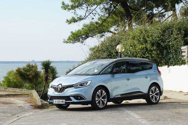 renault_Scenic_2017_7