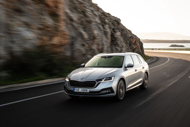 Skoda_Octavia_Front_Grey